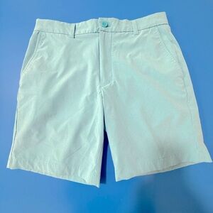 Vineyard Vines Men’s Flat Front Performance Shorts. Size 30. Perfect Condition.
